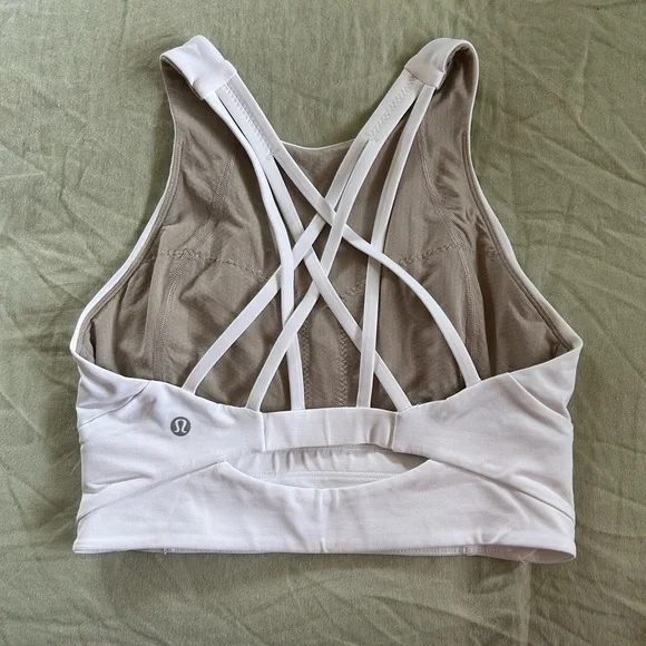 Lululemon White Sports Bra/crop top - Picture 2 of 4